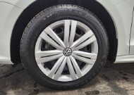 2017 Volkswagen Jetta in Cicero, IL 60804 - 2150152 10