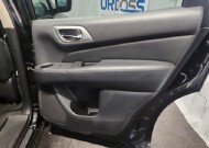 2018 Nissan Pathfinder in Cicero, IL 60804 - 2150154 17