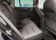 2016 Volkswagen Tiguan in Cicero, IL 60804 - 2151016 15