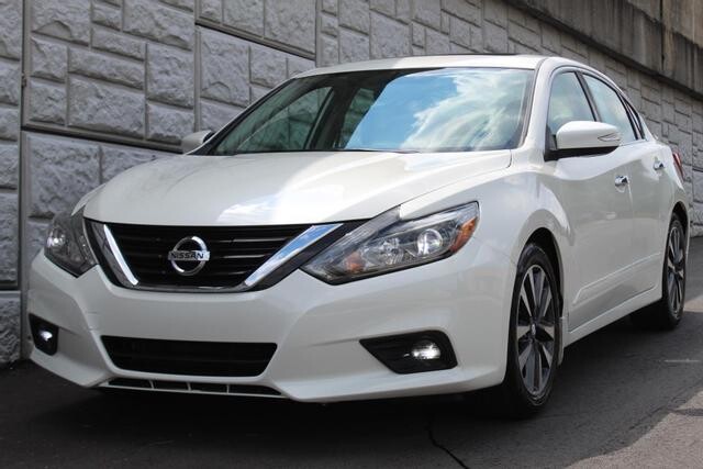 2017 Nissan Altima in Decatur, GA 30032 - 2151050 85