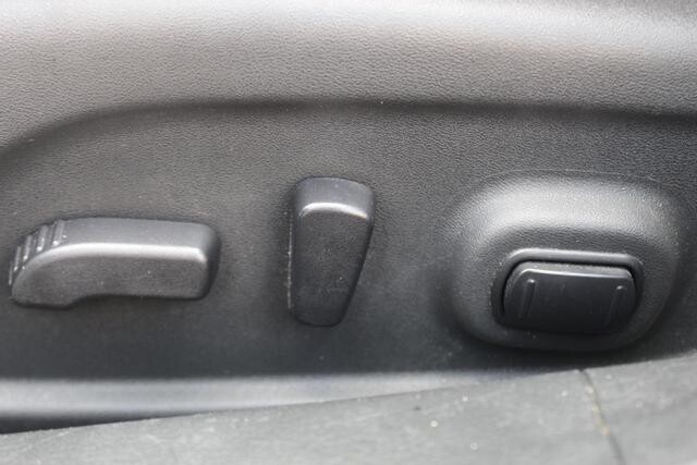 2017 Nissan Altima in Decatur, GA 30032 - 2151050 110