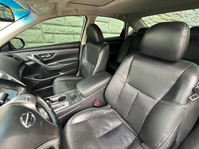 2017 Nissan Altima in Decatur, GA 30032 - 2151050 37