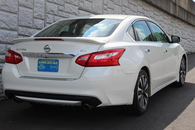 2017 Nissan Altima in Decatur, GA 30032 - 2151050 89