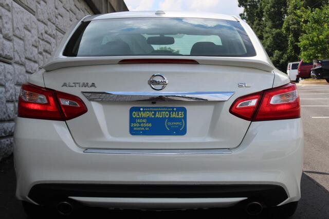 2017 Nissan Altima in Decatur, GA 30032 - 2151050 90