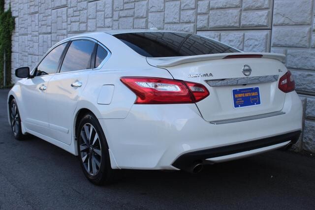 2017 Nissan Altima in Decatur, GA 30032 - 2151050 49