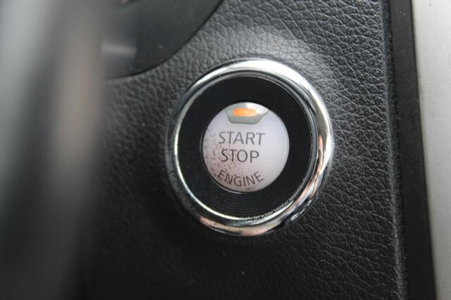 2017 Nissan Altima in Decatur, GA 30032 - 2151050 103