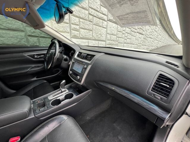 2017 Nissan Altima in Decatur, GA 30032 - 2151050 21