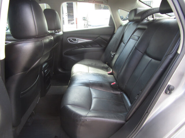 2012 INFINITI M37 in Tampa, FL 33604-6914 - 2151431 44