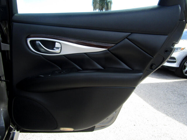 2012 INFINITI M37 in Tampa, FL 33604-6914 - 2151431 86