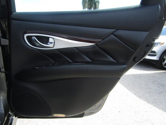 2012 INFINITI M37 in Tampa, FL 33604-6914 - 2151431 22