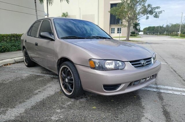2002 Toyota Corolla in Pompano Beach, FL 33064 - 2151835 4