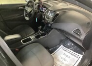 2018 Chevrolet Cruze in Chicago, IL 60659 - 2152668 41