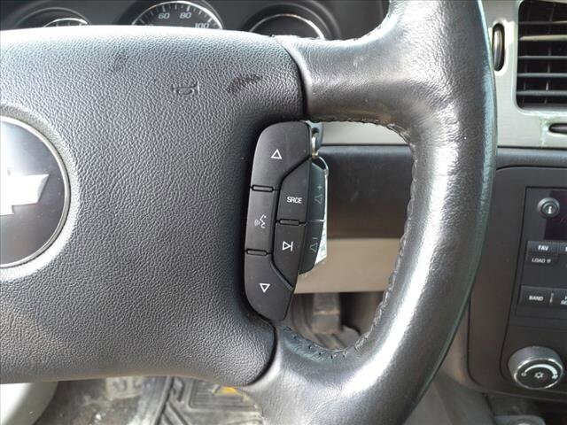 2006 Chevrolet Monte Carlo in Warren, OH 44484 - 2153650 10