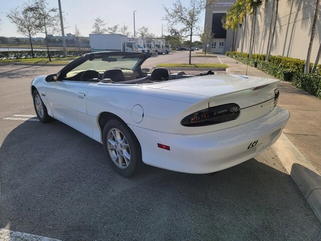 2002 Chevrolet Camaro in Pompano Beach, FL 33064 - 2154048 6