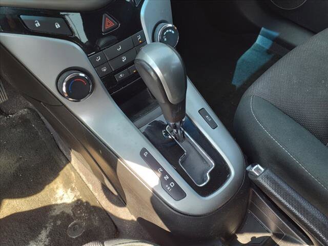 2012 Chevrolet Cruze in Warren, OH 44484 - 2155415 9