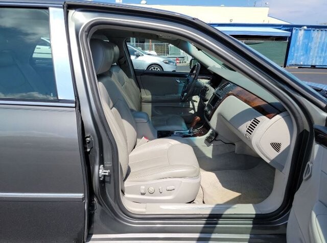 2007 Cadillac DTS in Pompano Beach, FL 33064 - 2156066 10