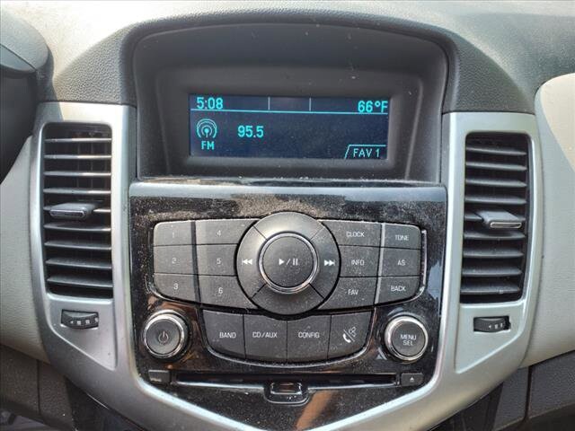 2013 Chevrolet Cruze in Warren, OH 44484 - 2157557 7