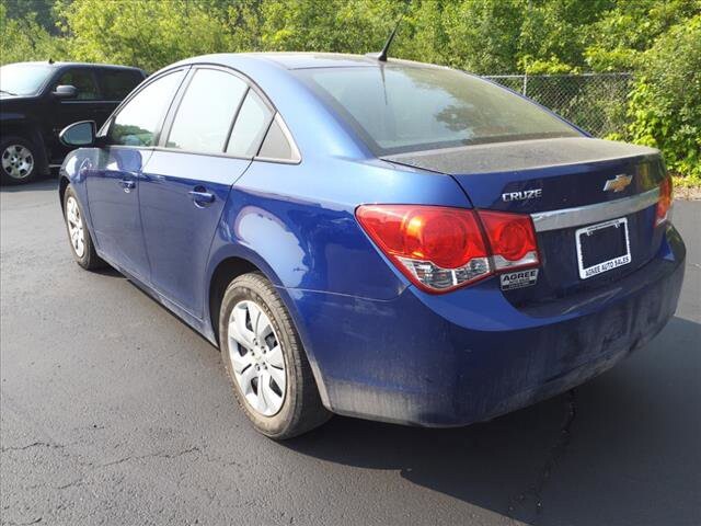 2013 Chevrolet Cruze in Warren, OH 44484 - 2157557 3