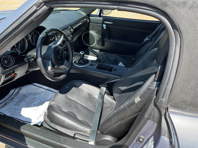 2006 Mazda MX-5 Miata in Hickory, NC 28602-5144 - 2157692 8