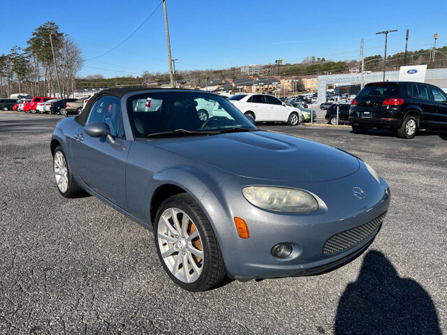 2006 Mazda MX-5 Miata in Hickory, NC 28602-5144 - 2157692