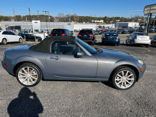 2006 Mazda MX-5 Miata in Hickory, NC 28602-5144 - 2157692 13
