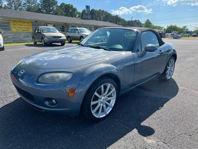 2006 Mazda MX-5 Miata in Hickory, NC 28602-5144 - 2157692 17