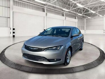 2016 Chrysler 200 in Decatur, GA 30032