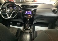 2018 Nissan Rogue in Chicago, IL 60659 - 2159275 22
