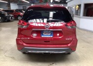 2018 Nissan Rogue in Chicago, IL 60659 - 2159275 4