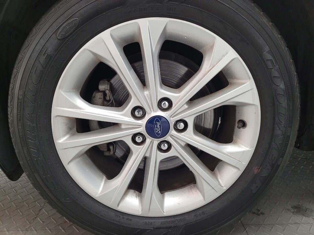 2018 Ford Escape in Riverside, CA 92504 - 2160219 30