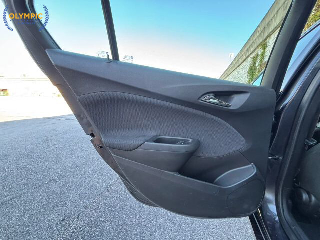 2016 Chevrolet Cruze in Decatur, GA 30032 - 2165833 36