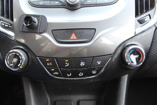 2016 Chevrolet Cruze in Decatur, GA 30032 - 2165833 99