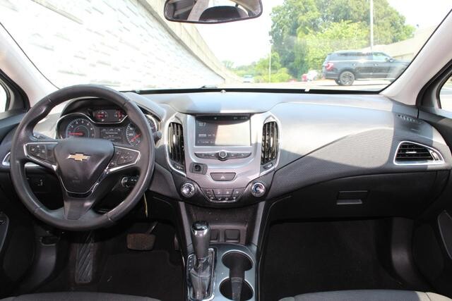 2016 Chevrolet Cruze in Decatur, GA 30032 - 2165833 92