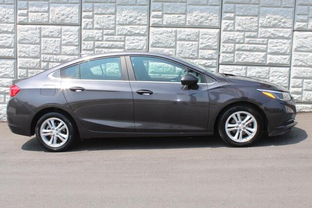 2016 Chevrolet Cruze in Decatur, GA 30032 - 2165833 86