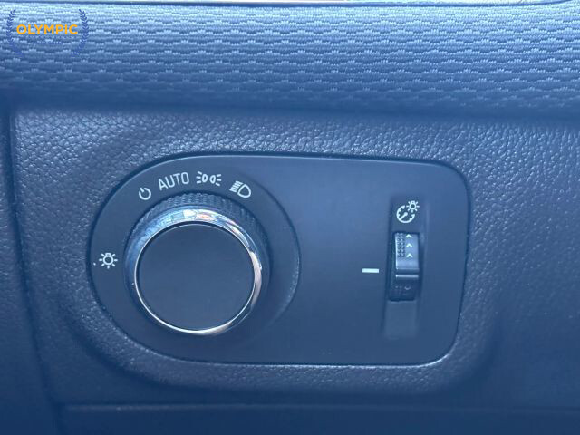 2016 Chevrolet Cruze in Decatur, GA 30032 - 2165833 29