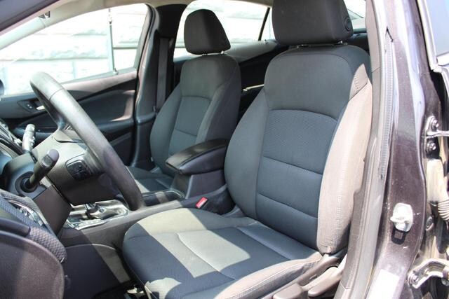 2016 Chevrolet Cruze in Decatur, GA 30032 - 2165833 105