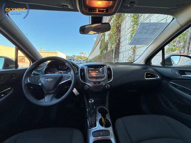 2016 Chevrolet Cruze in Decatur, GA 30032 - 2165833 17