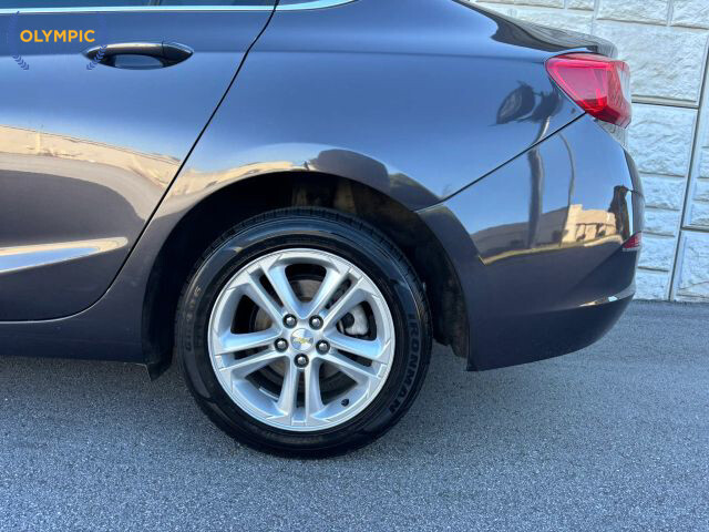 2016 Chevrolet Cruze in Decatur, GA 30032 - 2165833 10