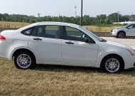 2009 Ford Focus in Waukesha, WI 53186 - 2165839 31