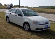 2009 Ford Focus in Waukesha, WI 53186 - 2165839 31