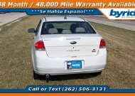 2009 Ford Focus in Waukesha, WI 53186 - 2165839 36