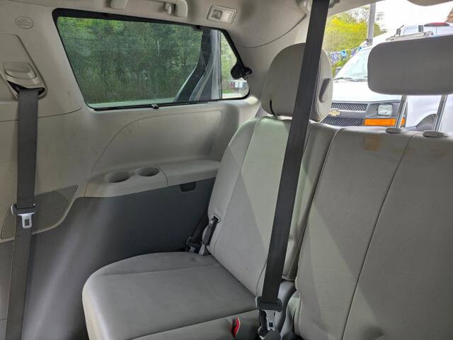 2012 Toyota Sienna in Blauvelt, NY 10913 - 2167507 46