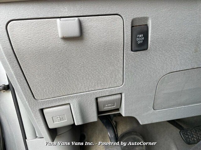 2012 Toyota Sienna in Blauvelt, NY 10913 - 2167507 130