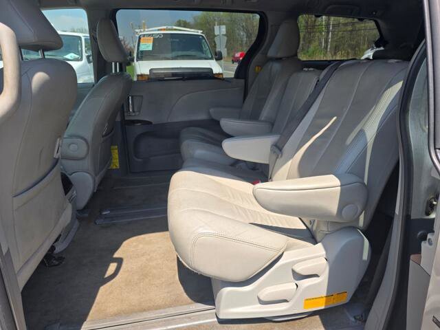 2012 Toyota Sienna in Blauvelt, NY 10913 - 2167507 34