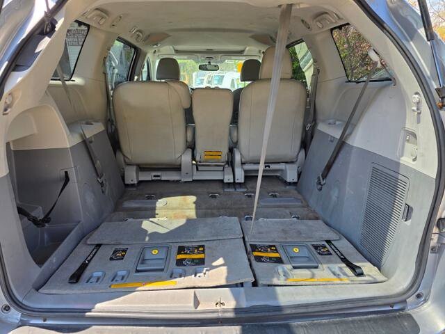 2012 Toyota Sienna in Blauvelt, NY 10913 - 2167507 56