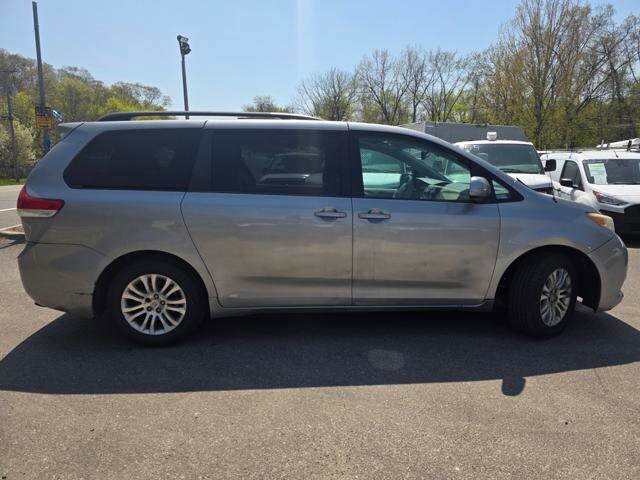 2012 Toyota Sienna in Blauvelt, NY 10913 - 2167507 8