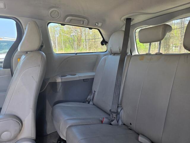 2012 Toyota Sienna in Blauvelt, NY 10913 - 2167507 39