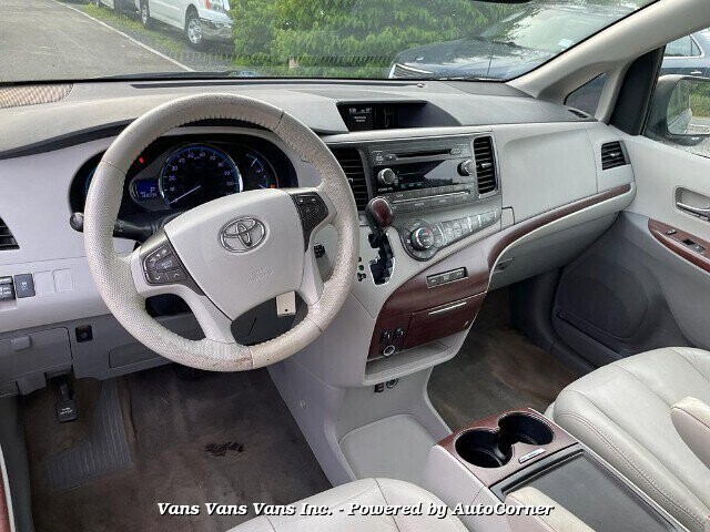 2012 Toyota Sienna in Blauvelt, NY 10913 - 2167507 127