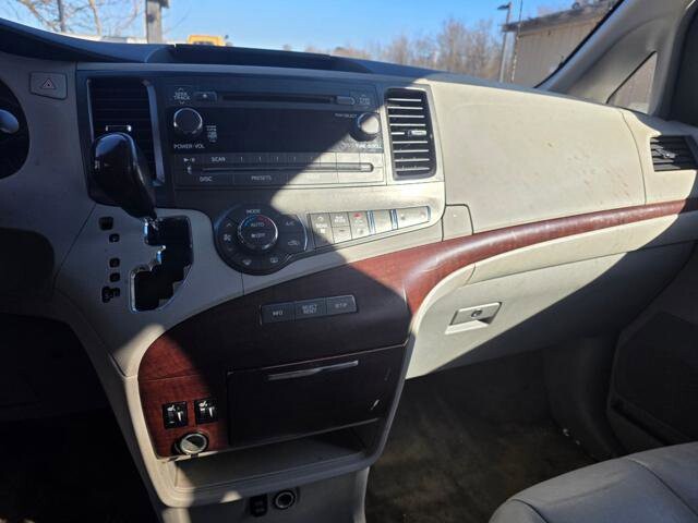 2012 Toyota Sienna in Blauvelt, NY 10913 - 2167507 64