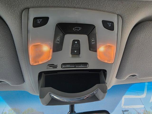 2012 Toyota Sienna in Blauvelt, NY 10913 - 2167507 26